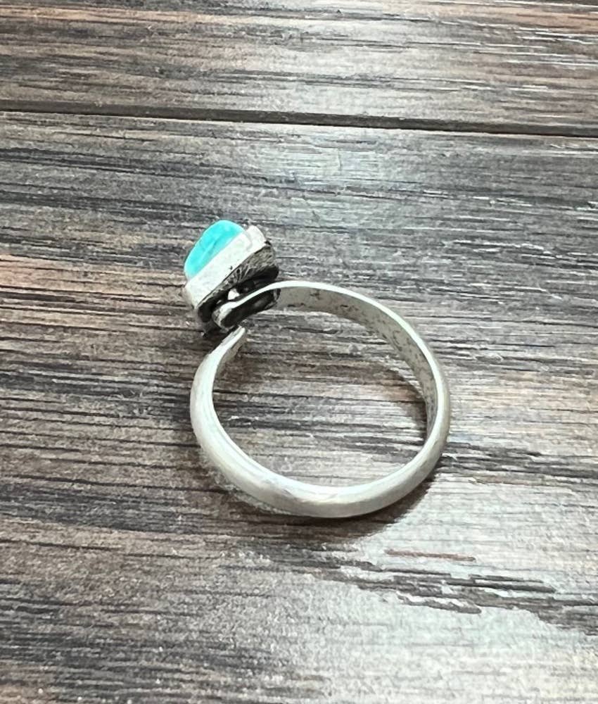 Simple Diamond Shaped Turquoise Adjustable Ring