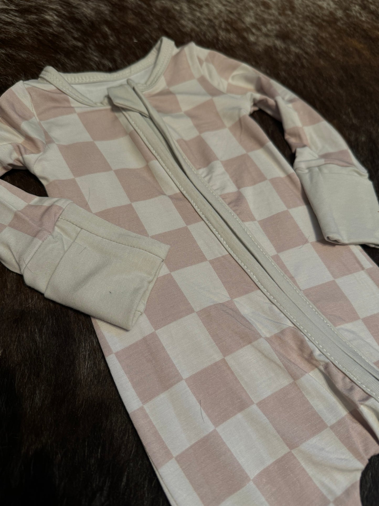 Neutral checkered Bamboo pajamas